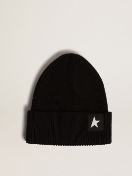 Black cotton beanie with contrasting white star